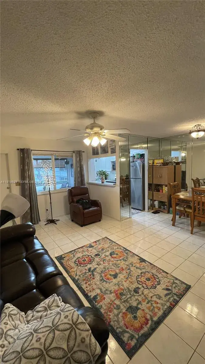 5300 Washington St # J312, Hollywood FL 33021