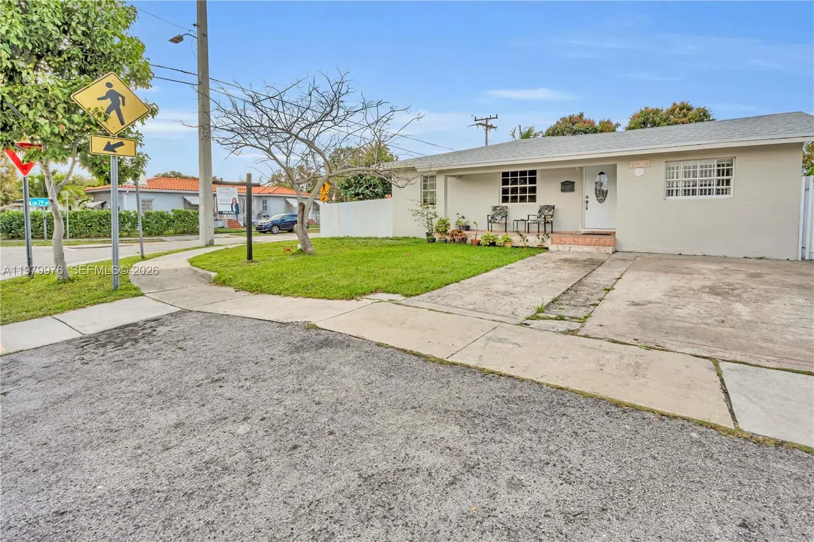 2900 SW 19th St, Miami FL 33145