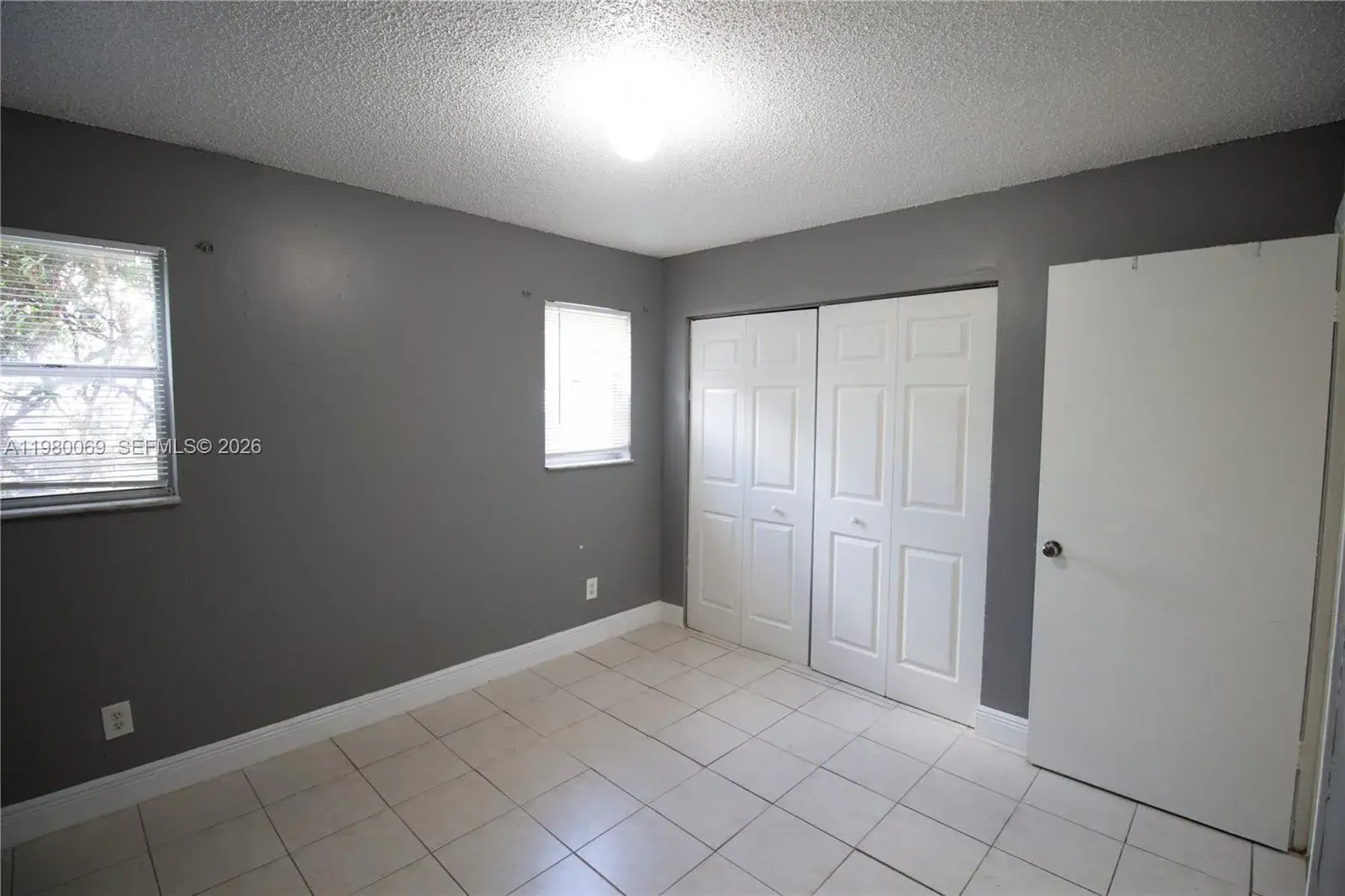 825 SW 10th St # A, Hallandale Beach FL 33009