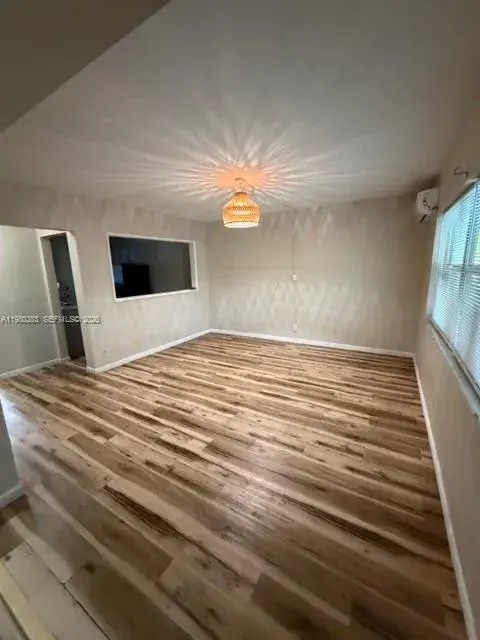 2 bedroom 1 bath Residential Lease for rent at 1721 NE 15th Ave # 1, Fort Lauderdale FL 33305