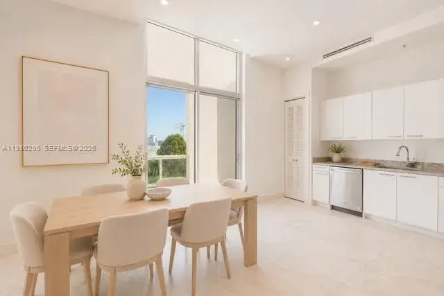 2001 Meridian Ave # 16, Miami Beach FL 33139
