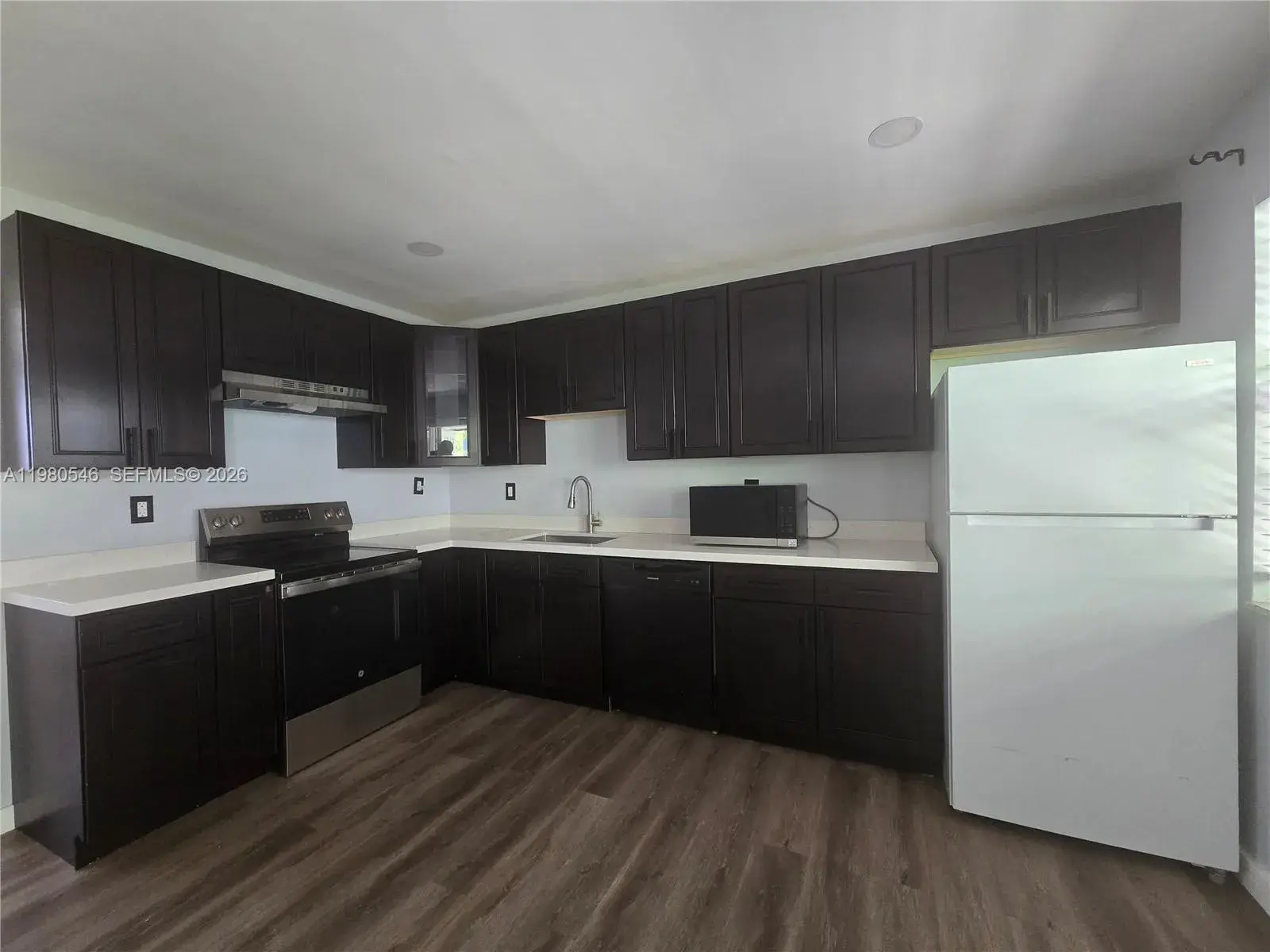 1 bedroom 1 bath Residential Lease for rent at 4095 N ANDREWS # 54, Fort Lauderdale FL 33309