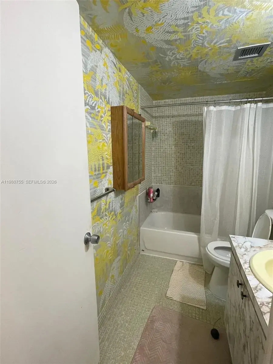 3161 S Ocean Dr # 306, Hallandale Beach FL 33009