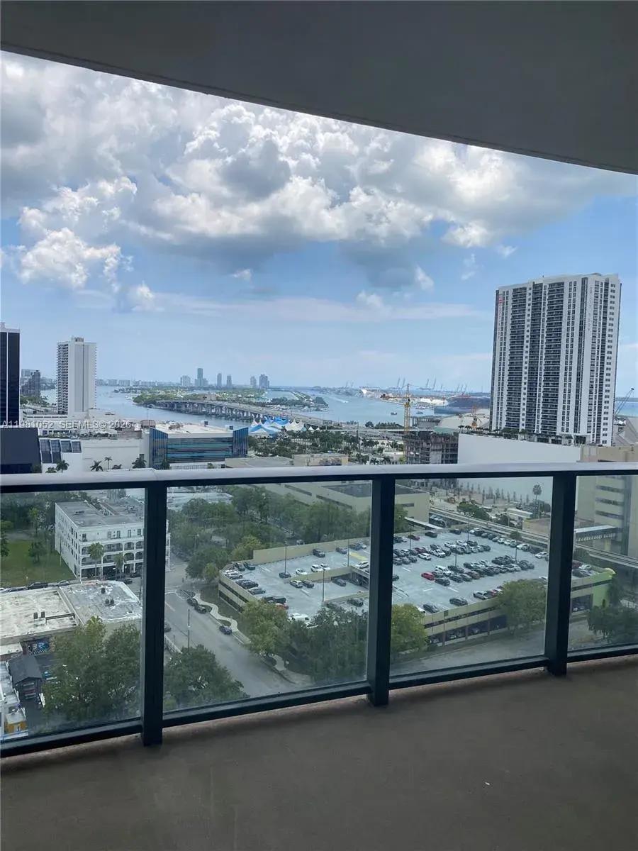 1600 NE 1st Ave # 1801, Miami FL 33132