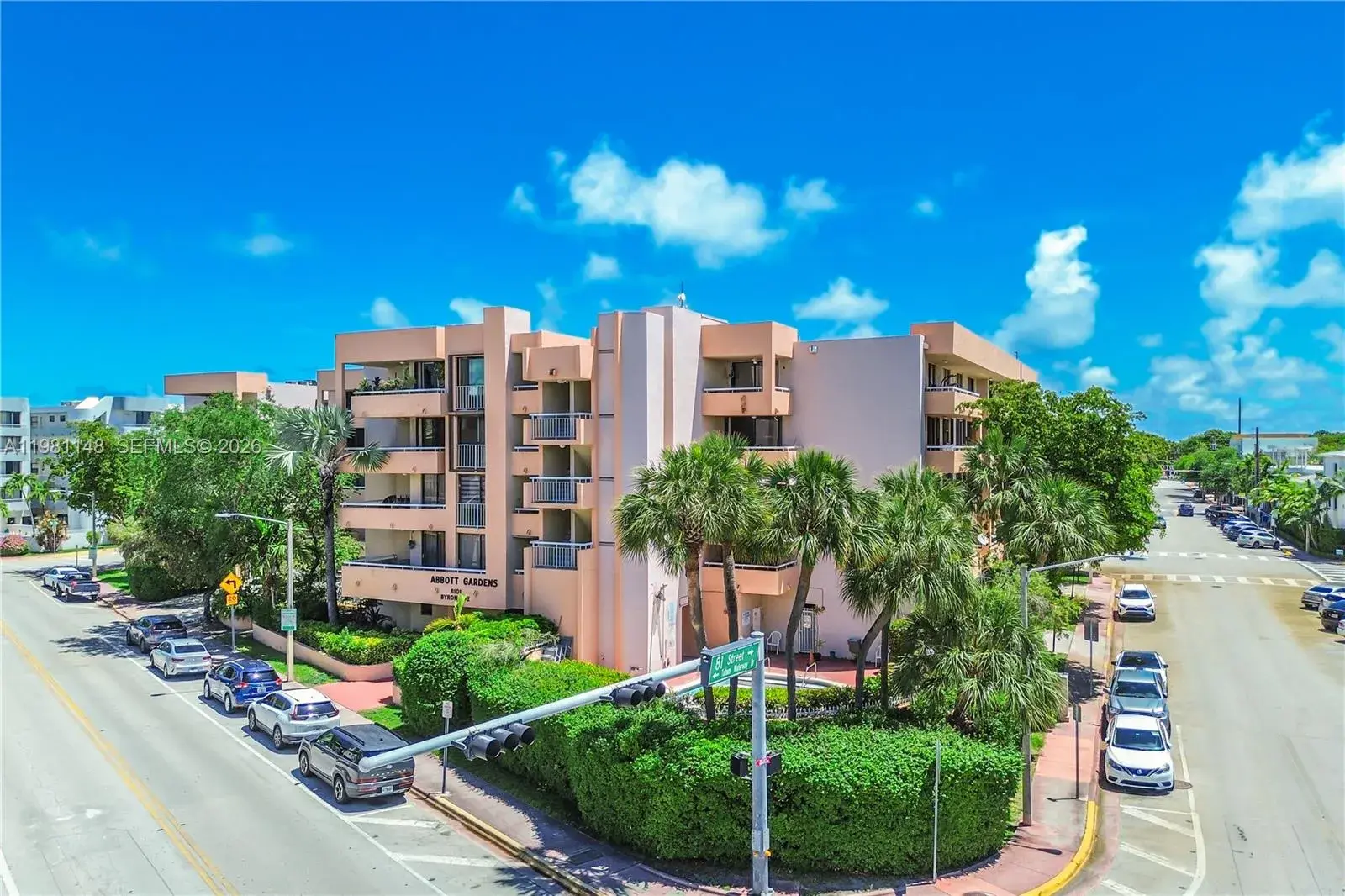 8101 Byron Ave # 509, Miami Beach FL 33141