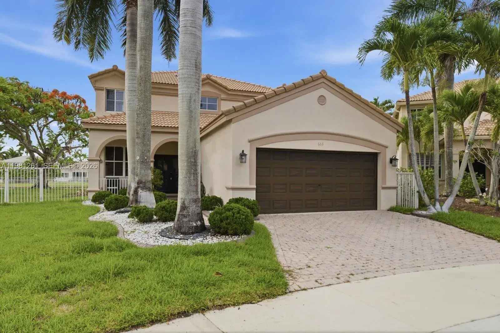 5 bedroom 3 bath Residential for sale at 663 Live Oak Ln, Weston FL 33327