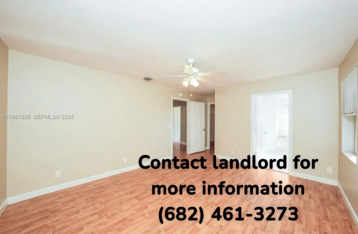 1025 Cape Cod Ter, Green Acres FL 33413