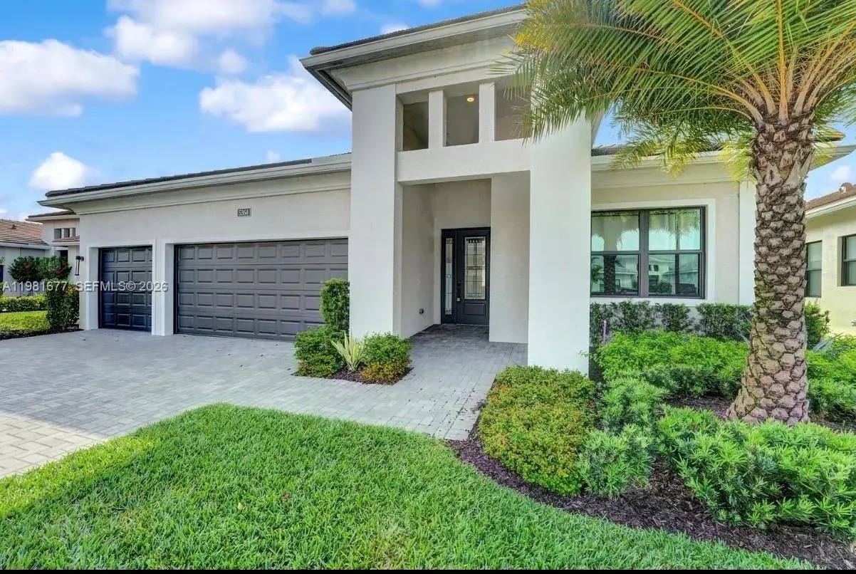 3 bedroom 3 bath Residential for sale at 5364 Siesta Key Ln, Loxahatchee FL 33470