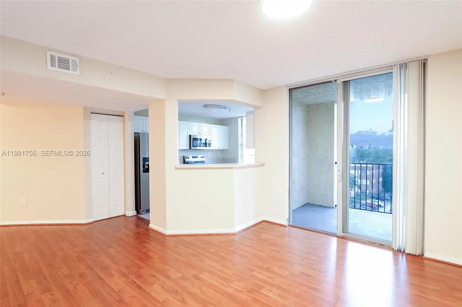 3 bedroom 2 bath Residential Lease for rent at 520 SE 5th Ave # 2411, Fort Lauderdale FL 33301