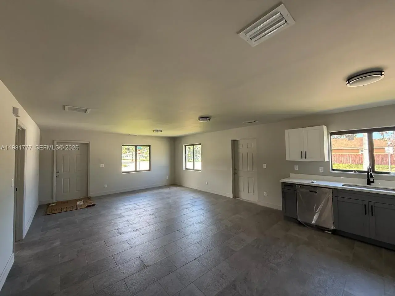 2806 NW 9th Ct, Fort Lauderdale FL 33311