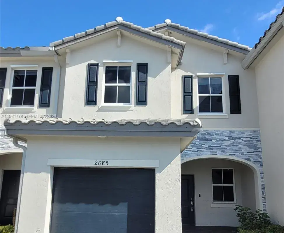 2685 SE 13th St, Homestead FL 33035