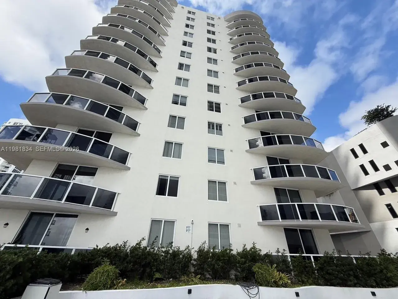 3 bedroom 2 bath Residential Lease for rent at 601 NE 23rd St # 605, Miami FL 33137