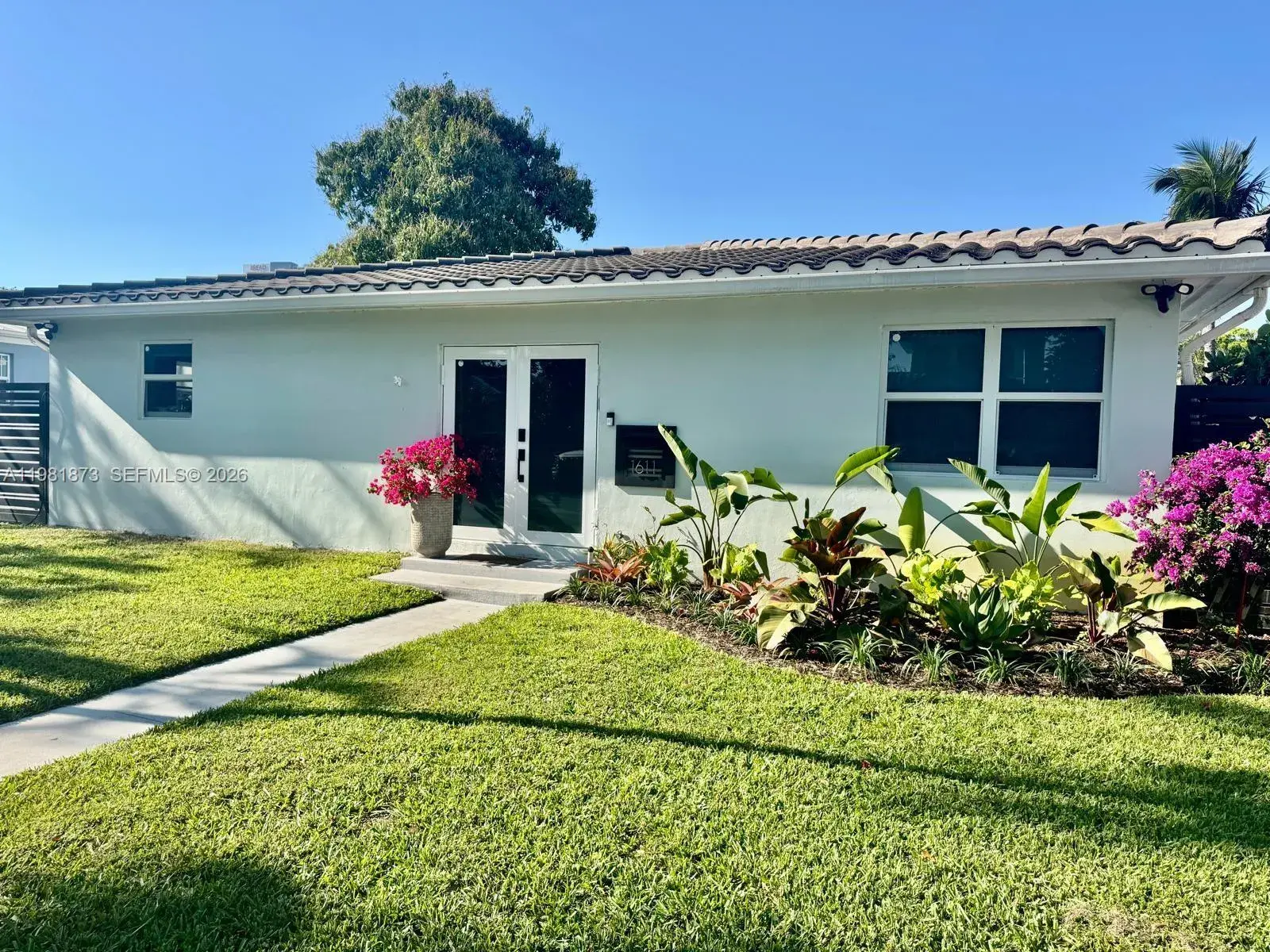 3 bedroom 2 bath Residential for sale at 1611 Madison St, Hollywood FL 33020