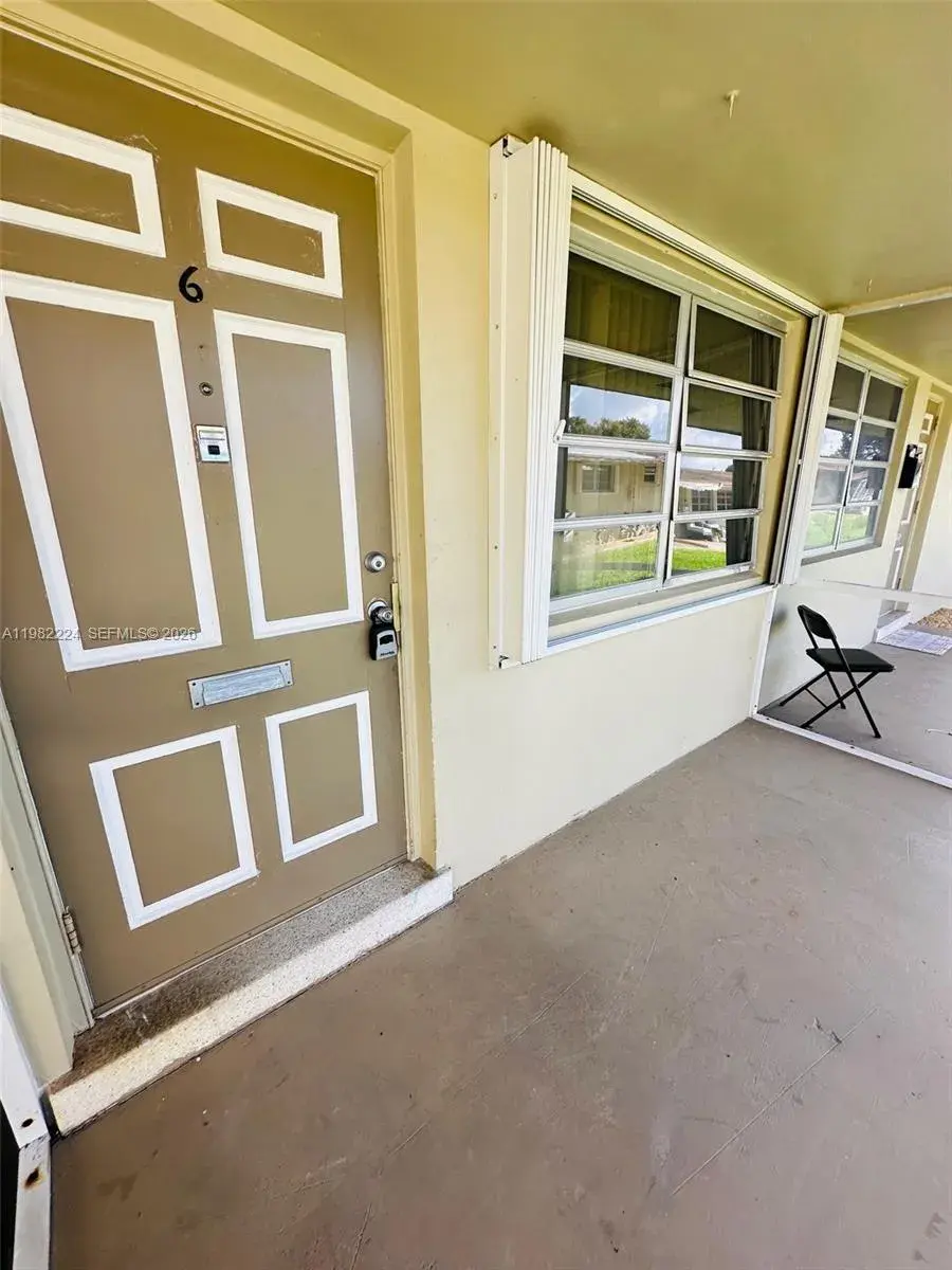 2 bedroom 1 bath Residential for sale at 2319 Jackson St # 6, Hollywood FL 33020