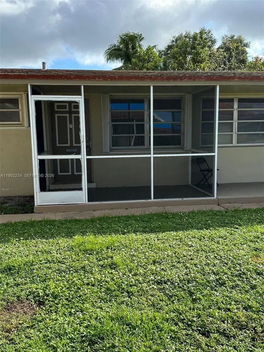 2319 Jackson St # 6, Hollywood FL 33020