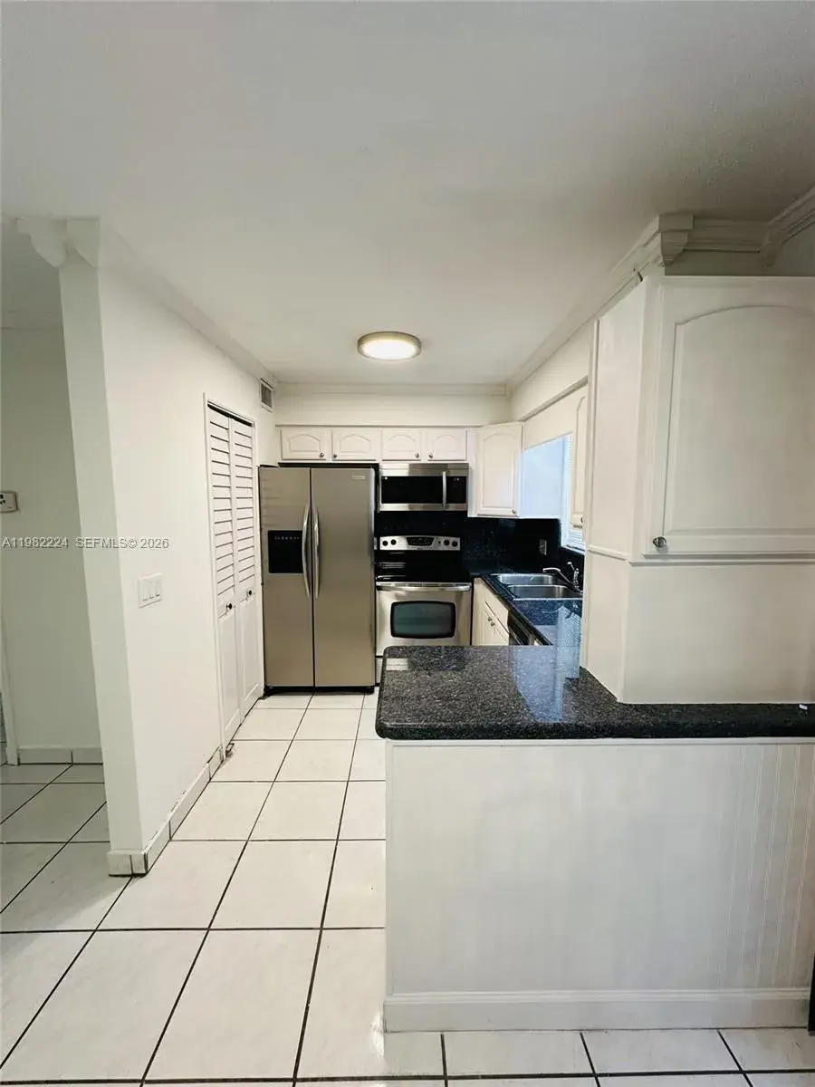 2319 Jackson St # 6, Hollywood FL 33020