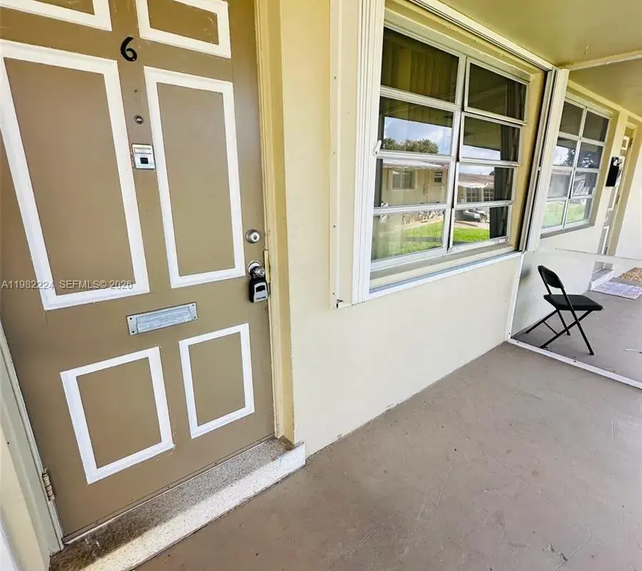 2319 Jackson St # 6, Hollywood FL 33020