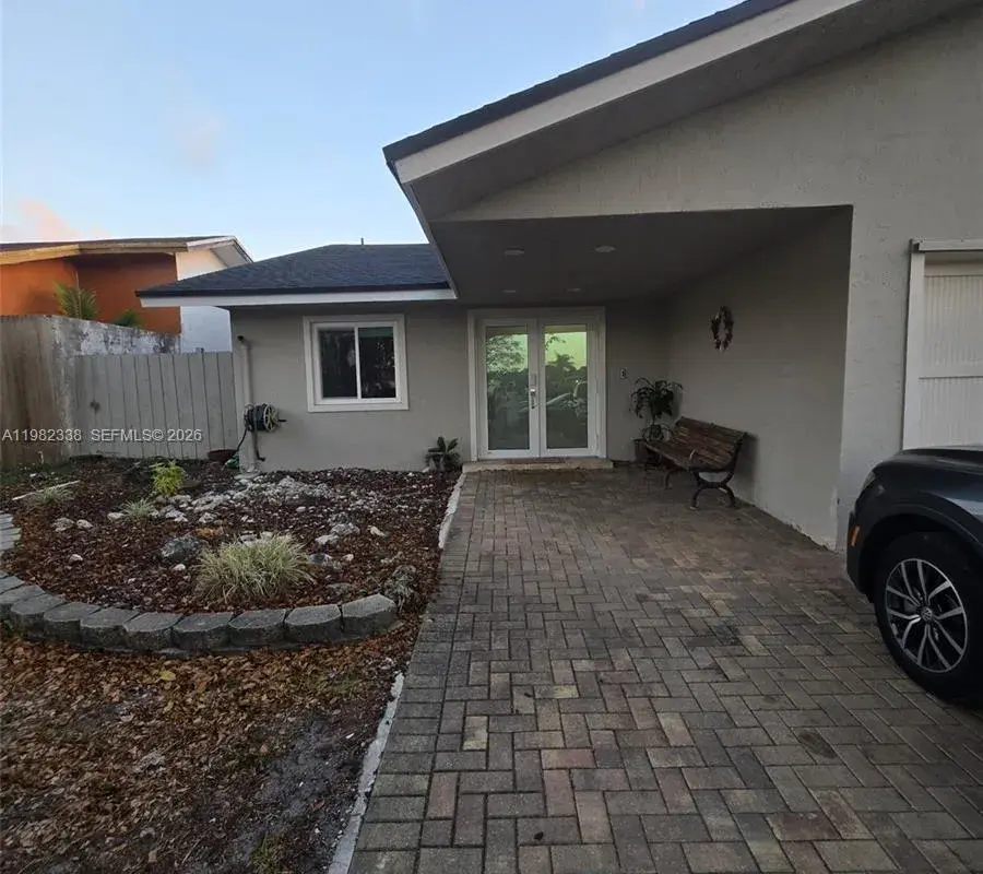 14530 SW 110th St, Miami FL 33186