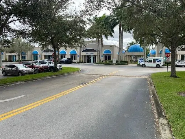 2800 W State Road 84 # 102, Dania Beach FL 33312