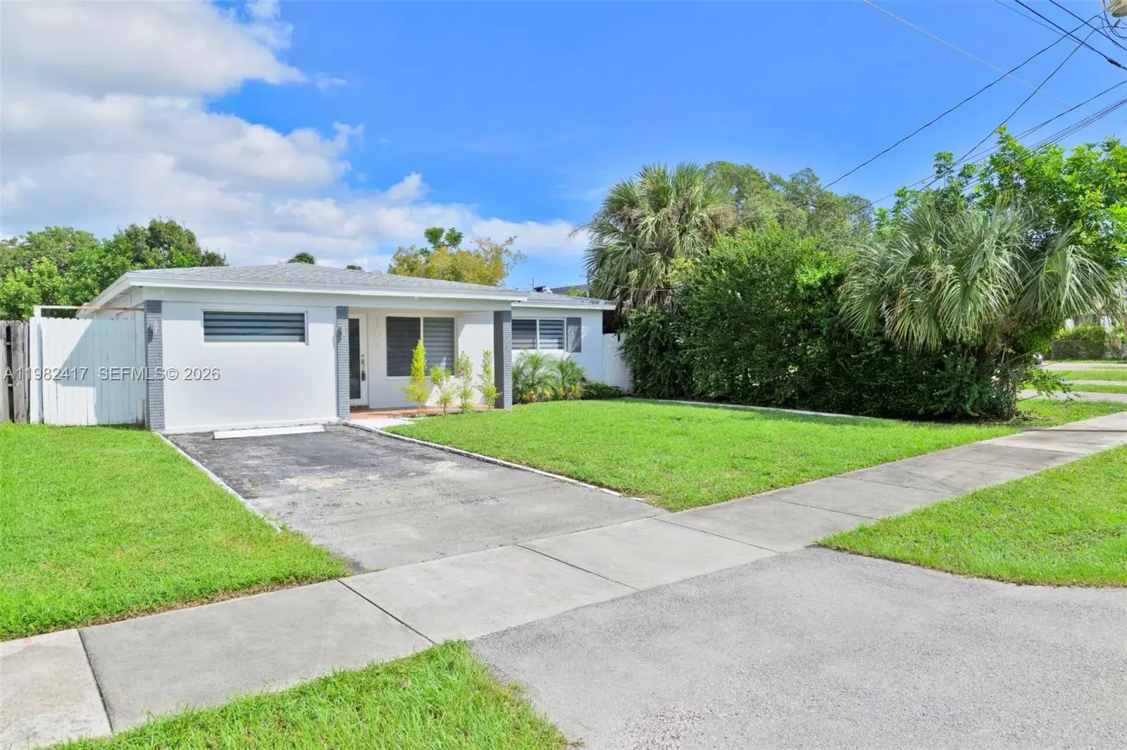 3 bedroom 2 bath Residential Lease for rent at 104 SW 7th St, Hallandale Beach FL 33009