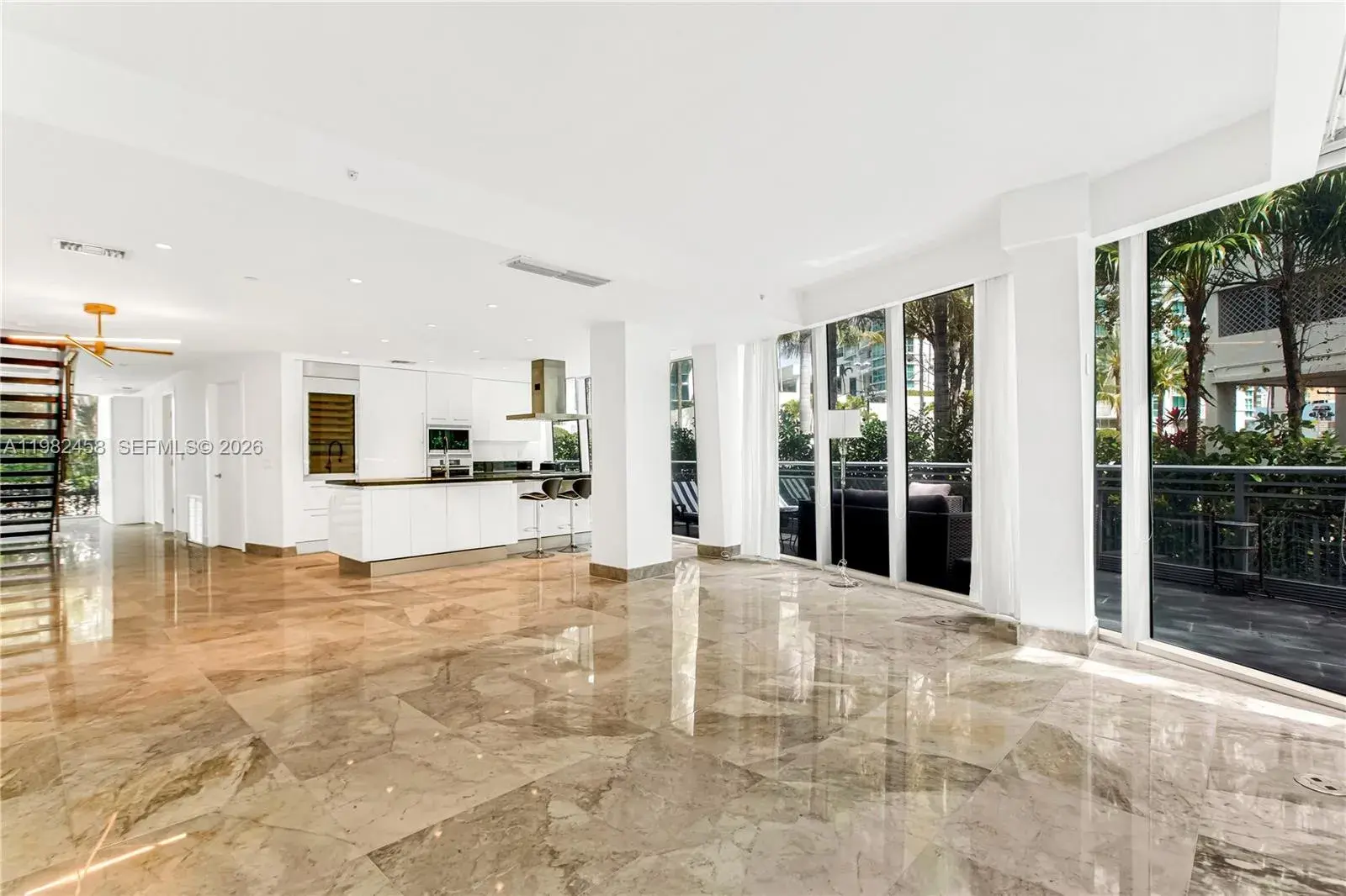 2950 NE 188th St # 150, Aventura FL 33180