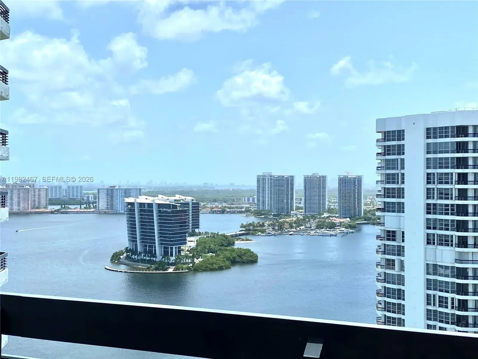 3 bedroom 2 bath Residential Lease for rent at 3500 Mystic Pointe Dr # 3103, Aventura FL 33180