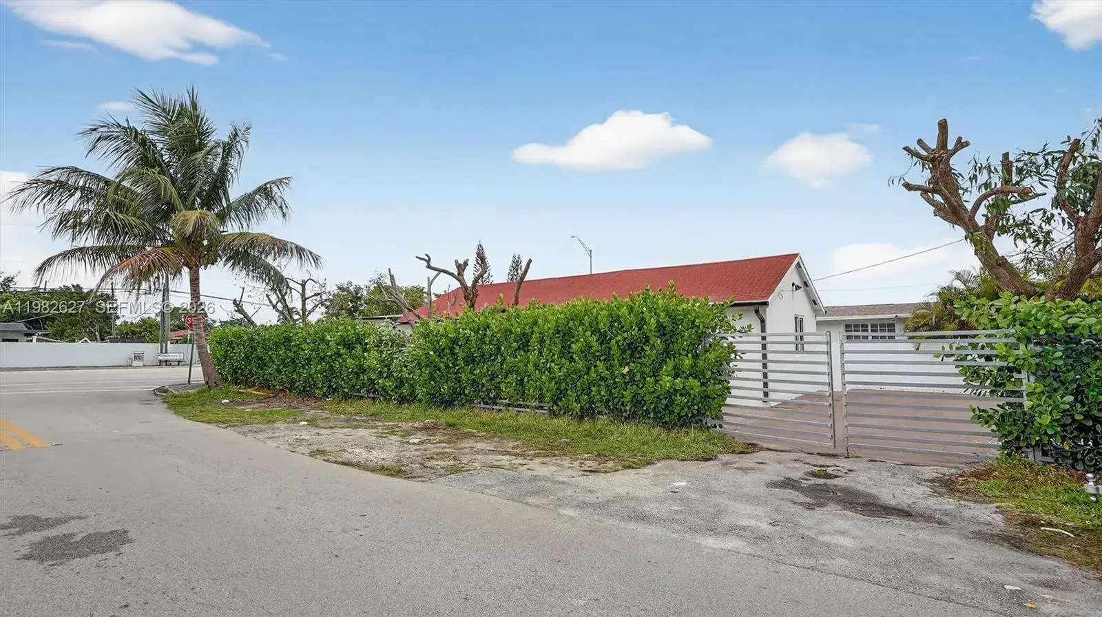 2845 SW 67th Ave, Miami FL 33155