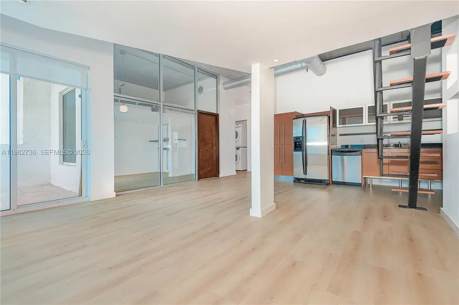 1 bedroom 1 bath Residential for sale at 10 SW South River Dr # 607, Miami FL 33130