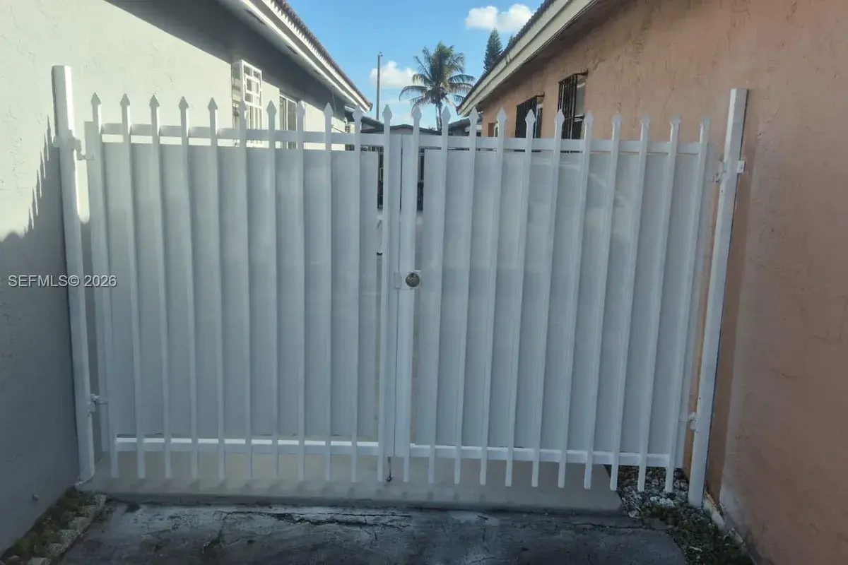 3355 W 68th St # 119, Hialeah FL 33018