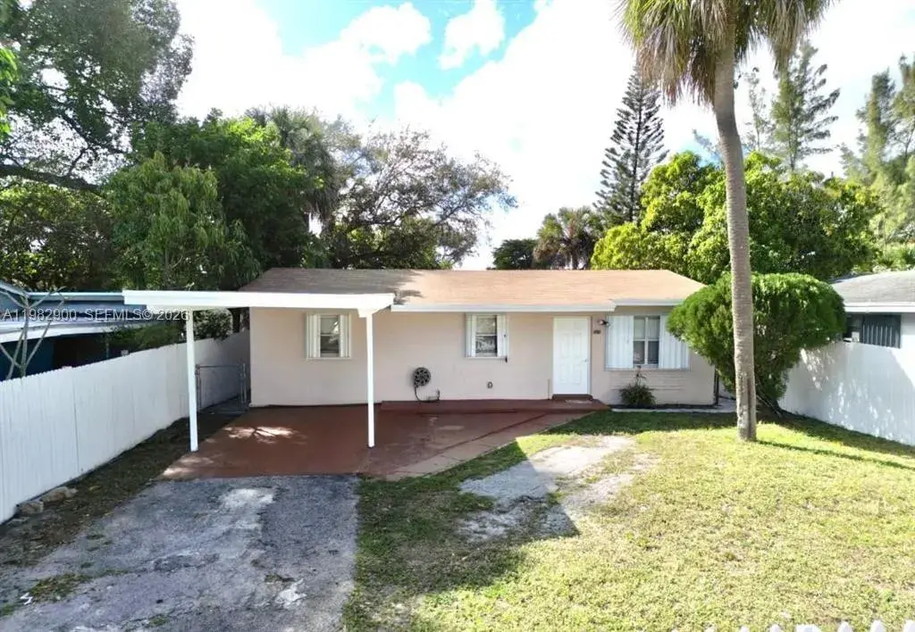 3 bedroom 2 bath Residential for sale at 525 NW 15th Ter, Fort Lauderdale FL 33311