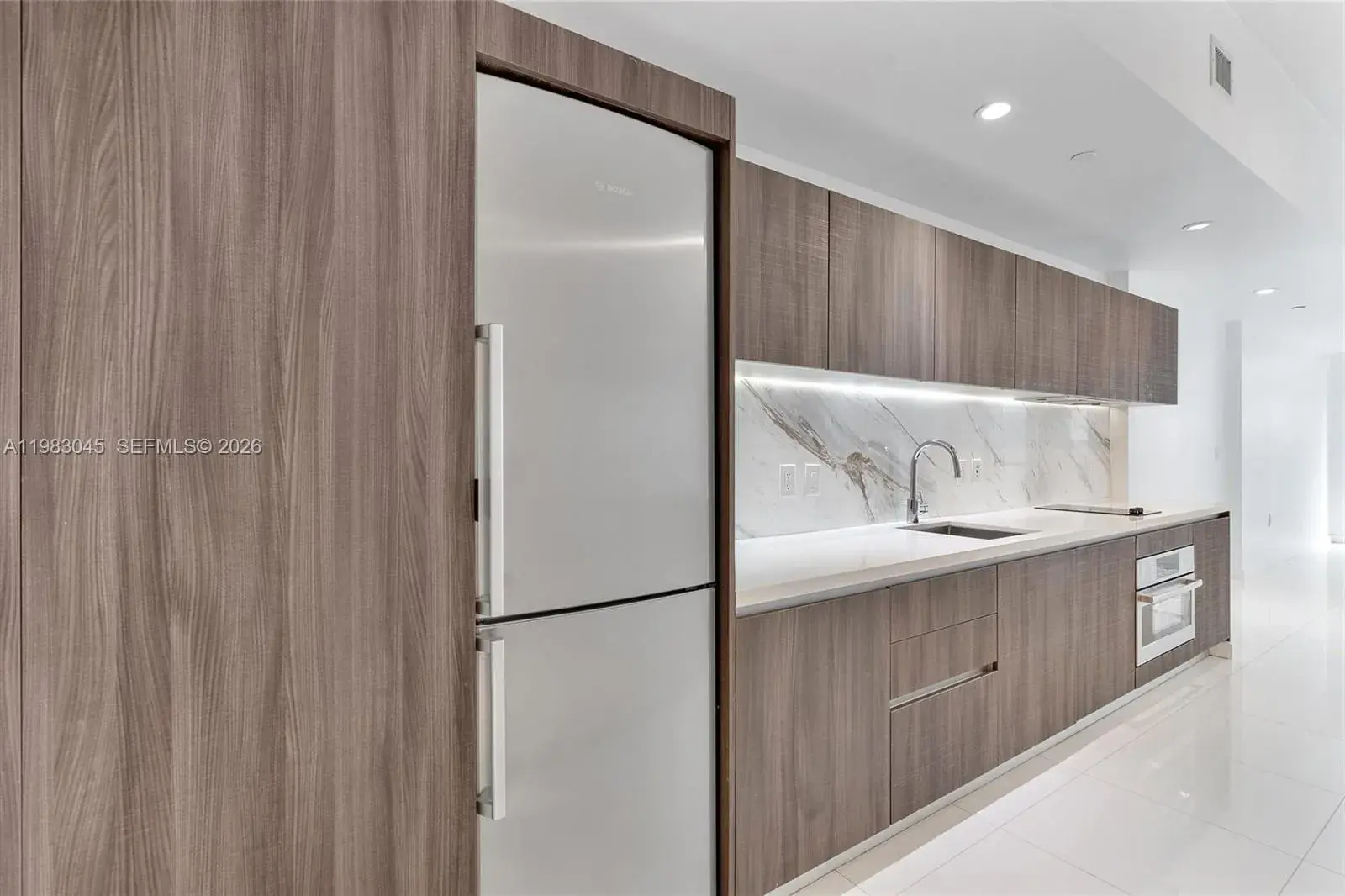 851 NE 1st Ave # 307, Miami FL 33132