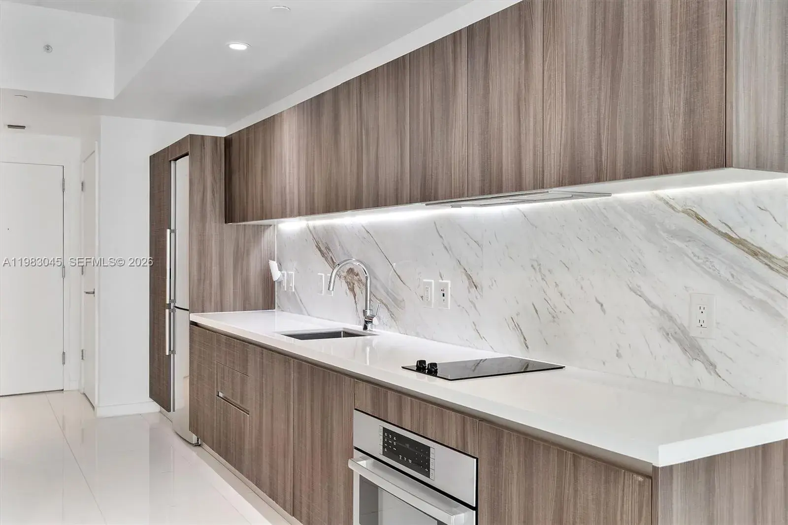 851 NE 1st Ave # 307, Miami FL 33132