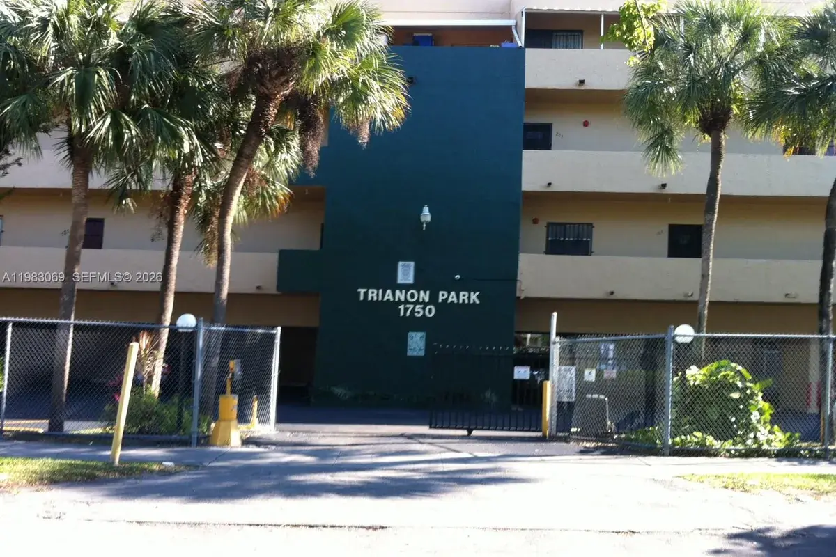 1750 W 56 st # 112, Hialeah FL 33012