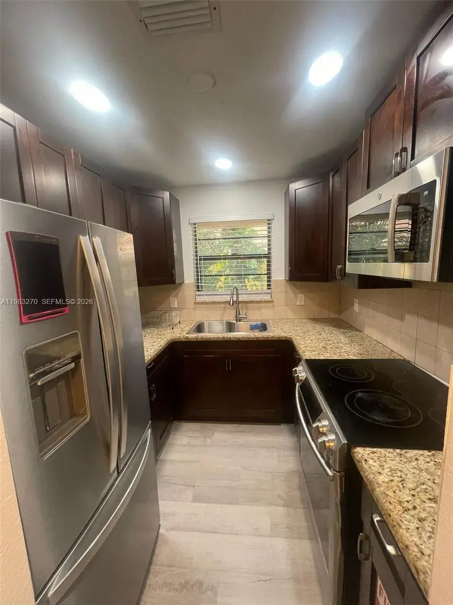 1 bedroom 1 bath Residential Lease for rent at 1736 N 16th Ct # A, Hollywood FL 33020