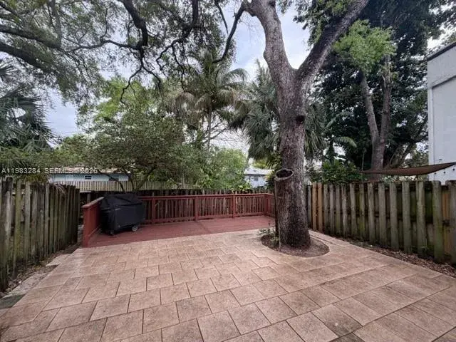 3 bedroom 2 bath Residential for sale at 2927 SW 18th Ter, Fort Lauderdale FL 33315