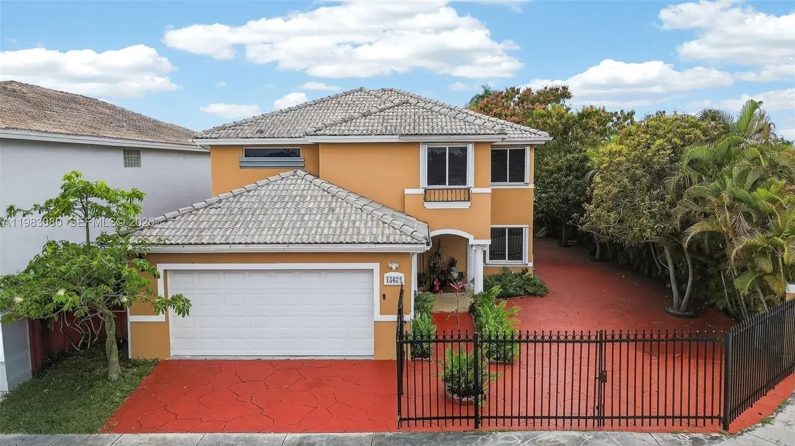 5 bedroom 3 bath Residential for sale at 15672 SW 91st Ln, Miami FL 33196