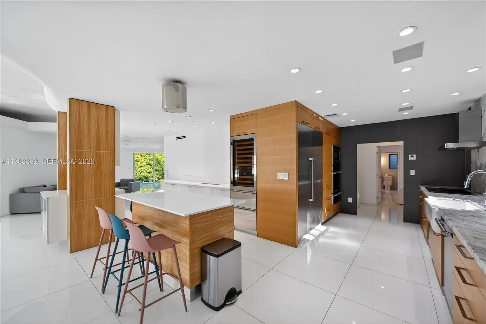 1000 N Shore Dr, Miami Beach FL 33141
