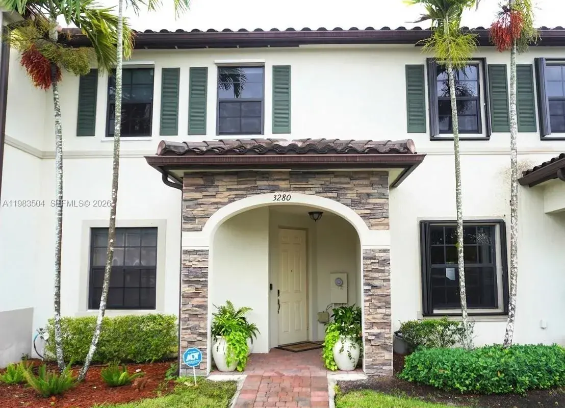 3280 W 92nd Pl, Hialeah FL 33018