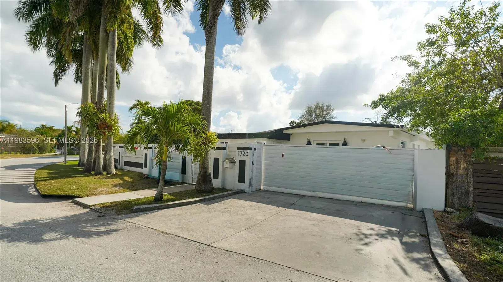 1720 NW 124th Ter, Miami FL 33167