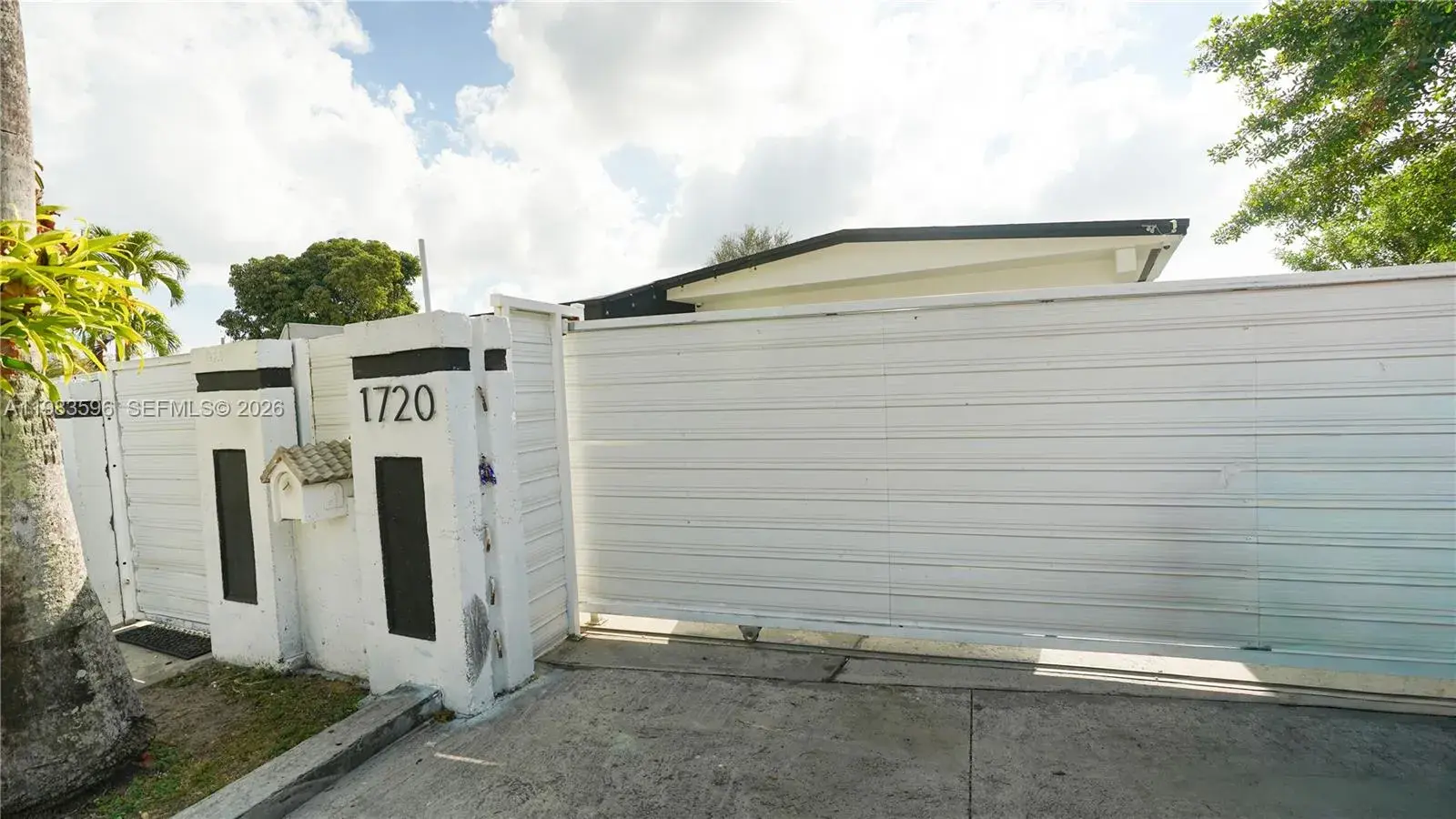 1720 NW 124th Ter, Miami FL 33167