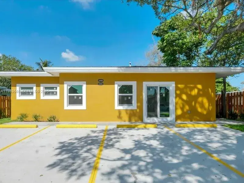 Residential Income for sale at 1539 SW 44th Ave, Fort Lauderdale FL 33317