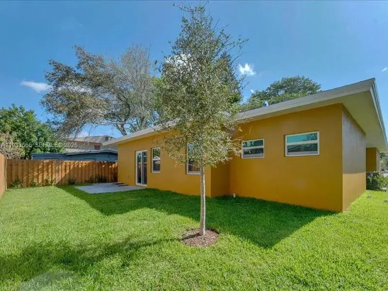 1539 SW 44th Ave, Fort Lauderdale FL 33317