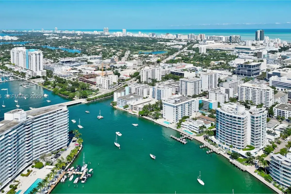 1621 Bay Rd # 506, Miami Beach FL 33139