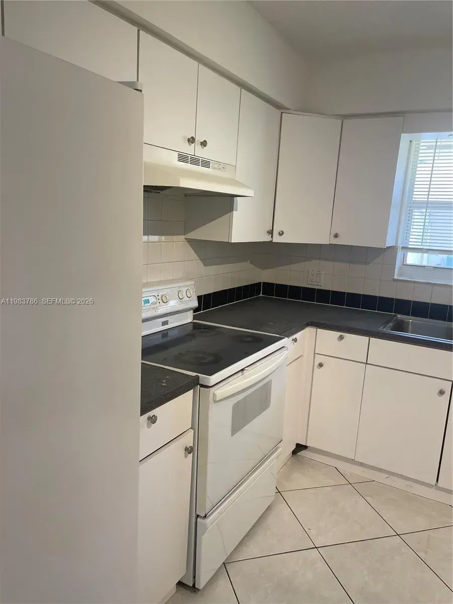 1820 N 17th Ave # 1, Hollywood FL 33020