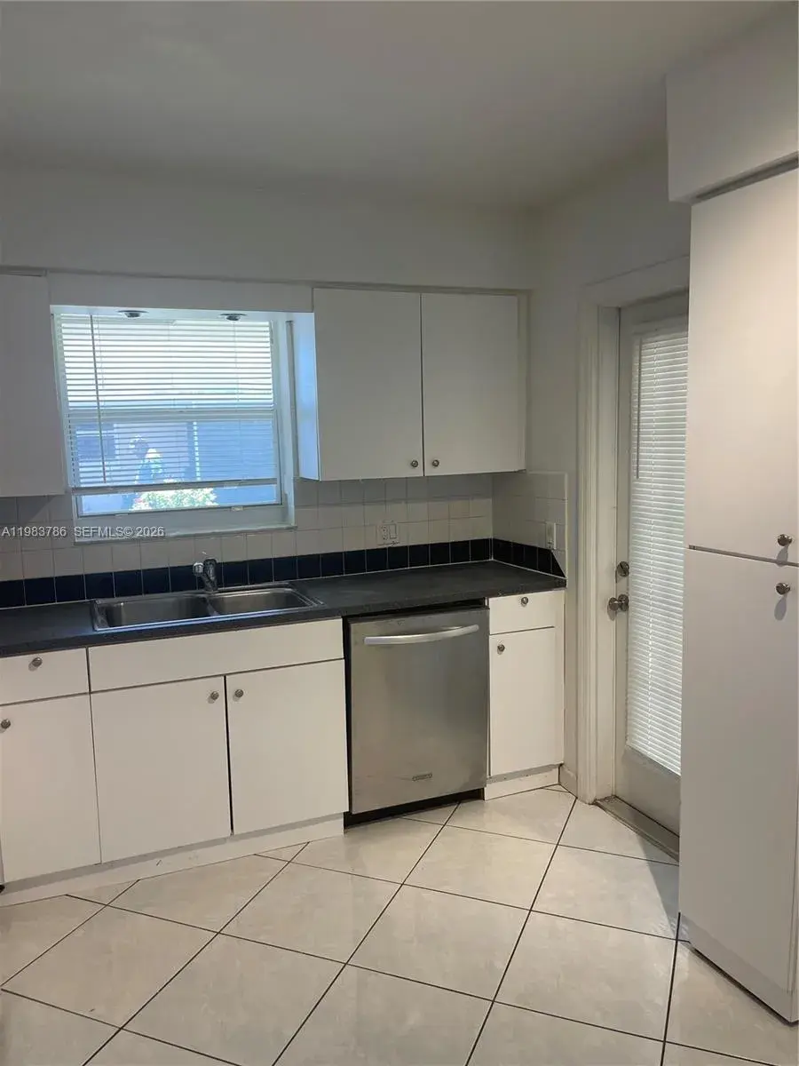 1820 N 17th Ave # 1, Hollywood FL 33020