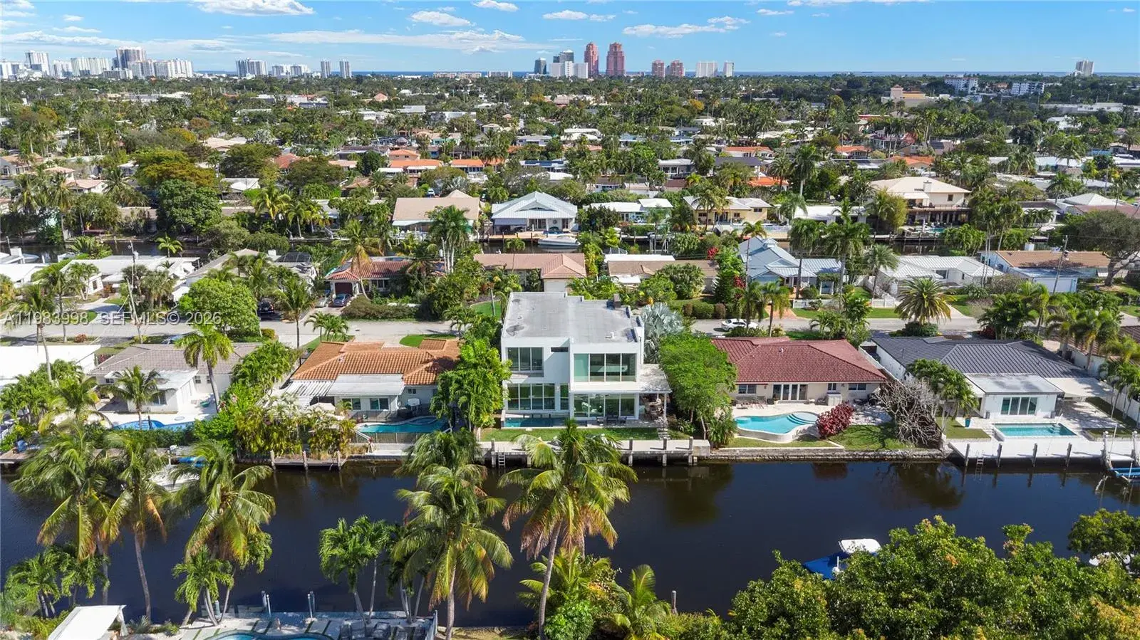 4 bedroom 3 bath Residential for sale at 2217 NE 17th Ter, Wilton Manors FL 33305