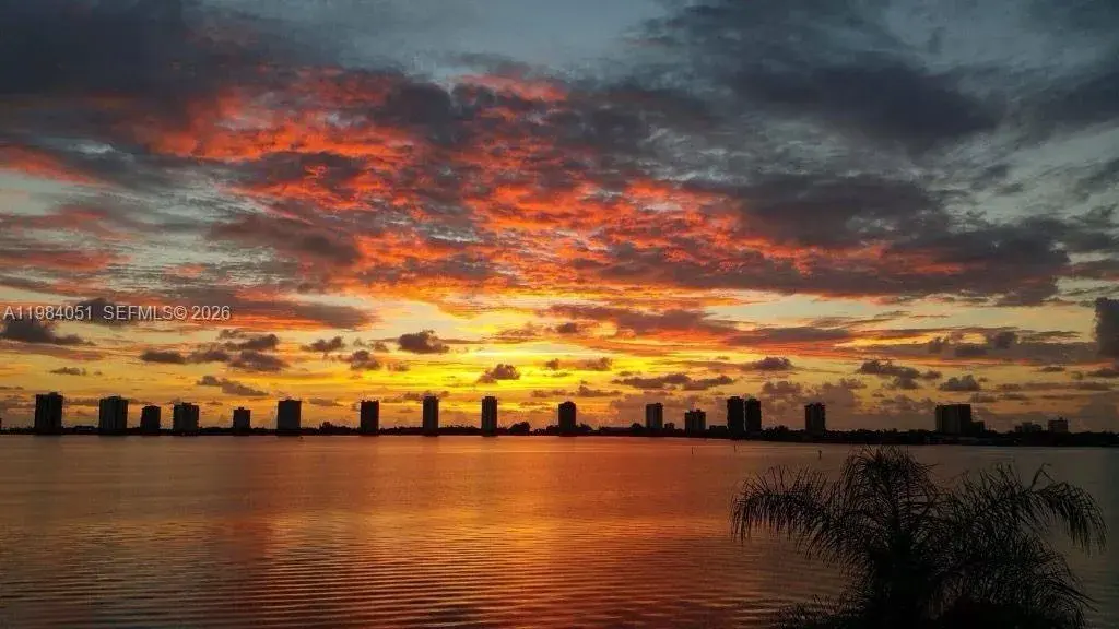 2 bedroom 2 bath Residential for sale at 801 Lake Shore Dr # 403, Lake Park FL 33403
