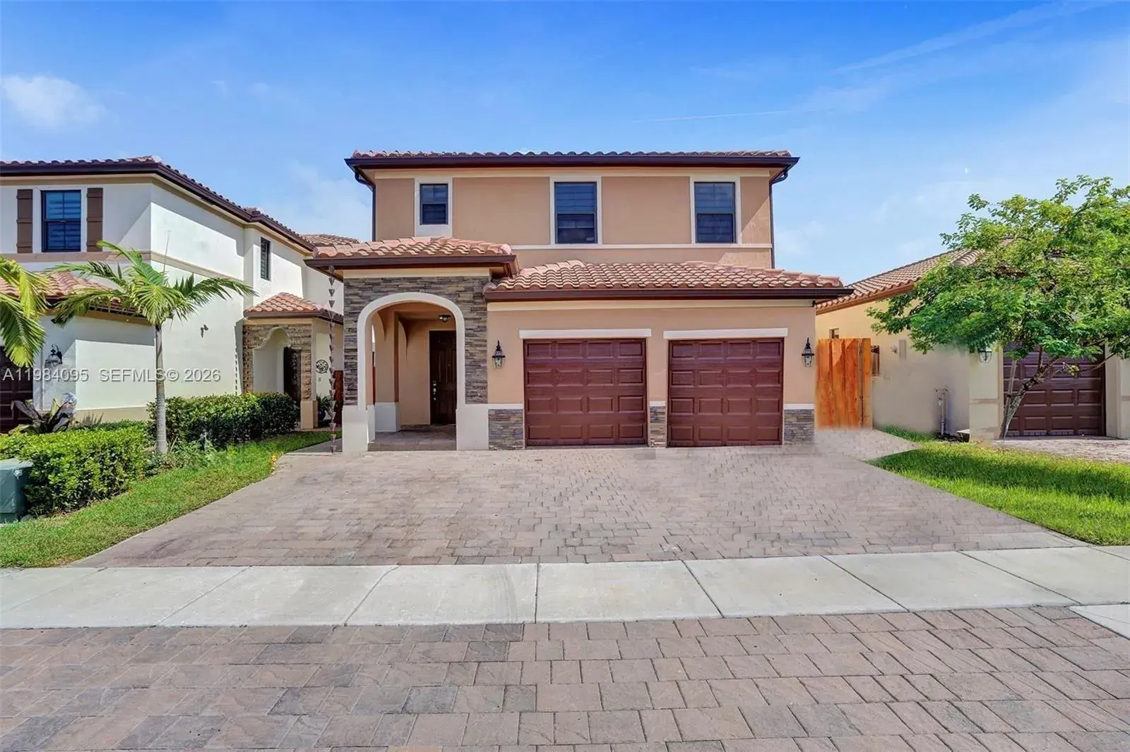 5 bedroom 2 bath Residential for sale at 141 NE 24th Ave, Homestead FL 33033