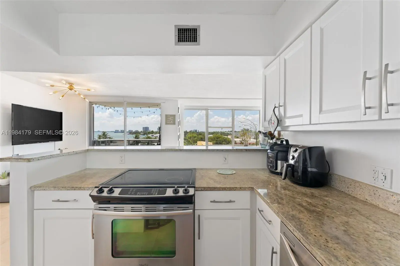900 Bay Dr # 421, Miami Beach FL 33141