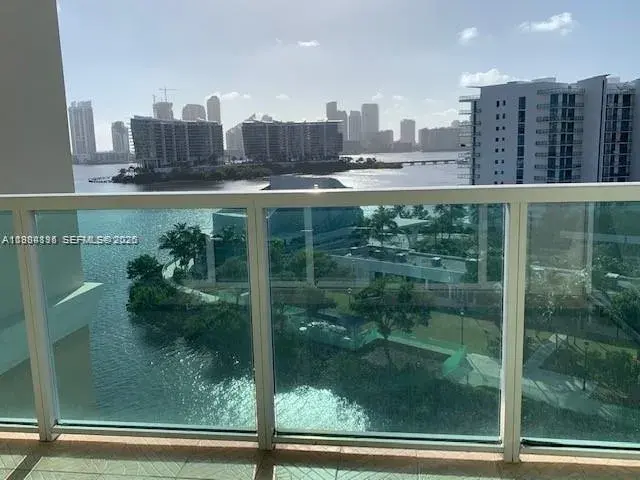 3330 NE 190th St # 1018, Aventura FL 33180